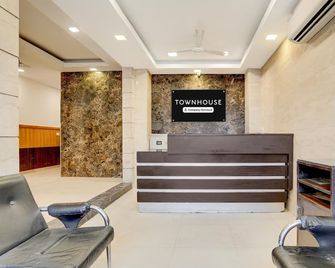 Pop 84691c Townhouse Oak Millenium City Centre - Gurugram