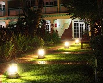 Blue Orchids Beach Hotel - Bridgetown - Extérieur