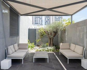 Delta Hotel Apartments - Al Finţās - Patio
