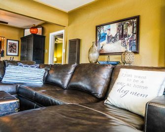 1920s Quiet North Park Casita - Near Everything!! - San Diego - Lounge
