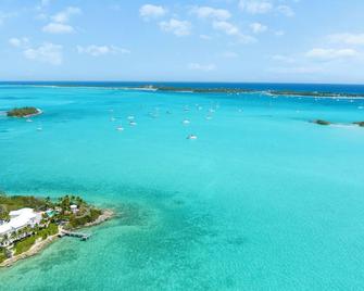 Exumaontherocks: Luxury Villa On Its Own Private Peninsula - Georgetown - Strand