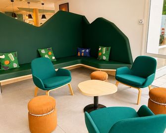 ibis Styles Clermont Ferrand Sud La Pardieu - Clermont-Ferrand - Lounge