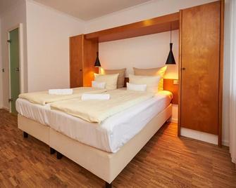 Erck- Flair Hotel & Restaurant - Bad Schönborn - Schlafzimmer