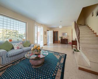 Inn Rome B&B - Ciampino - Sala de estar