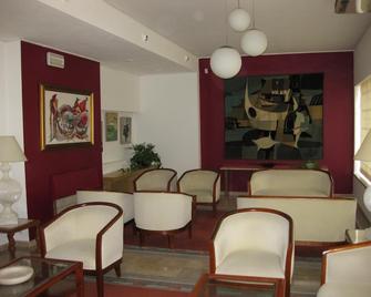 Hotel Da Nazare - Nazaré - Sala de estar