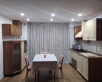 la Casa sul Corso -- alloggio turistico -- appartamento open space - Torricella Peligna - Cocina