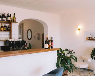 Hotel Zi'ntonio - Scala - Бар