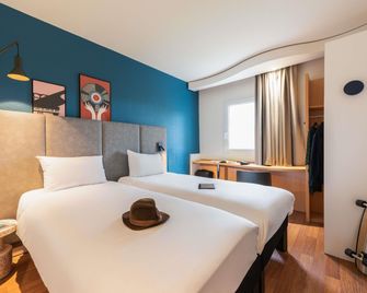 Ibis Bourg-en-Bresse Jasseron-A 40 - Bourg-en-Bresse - Gebouw