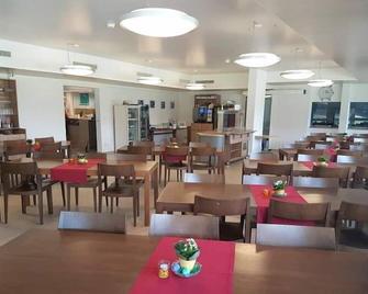 Centre de Sornetan - Sornetan - Restaurante