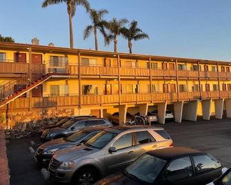 Seahorse Inn Manhattan Beach - Lax - Manhattan Beach - Building