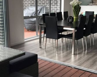 Coastal Hide Away - Relax and Enjoy Tranquility - Apollo Bay - Dining room