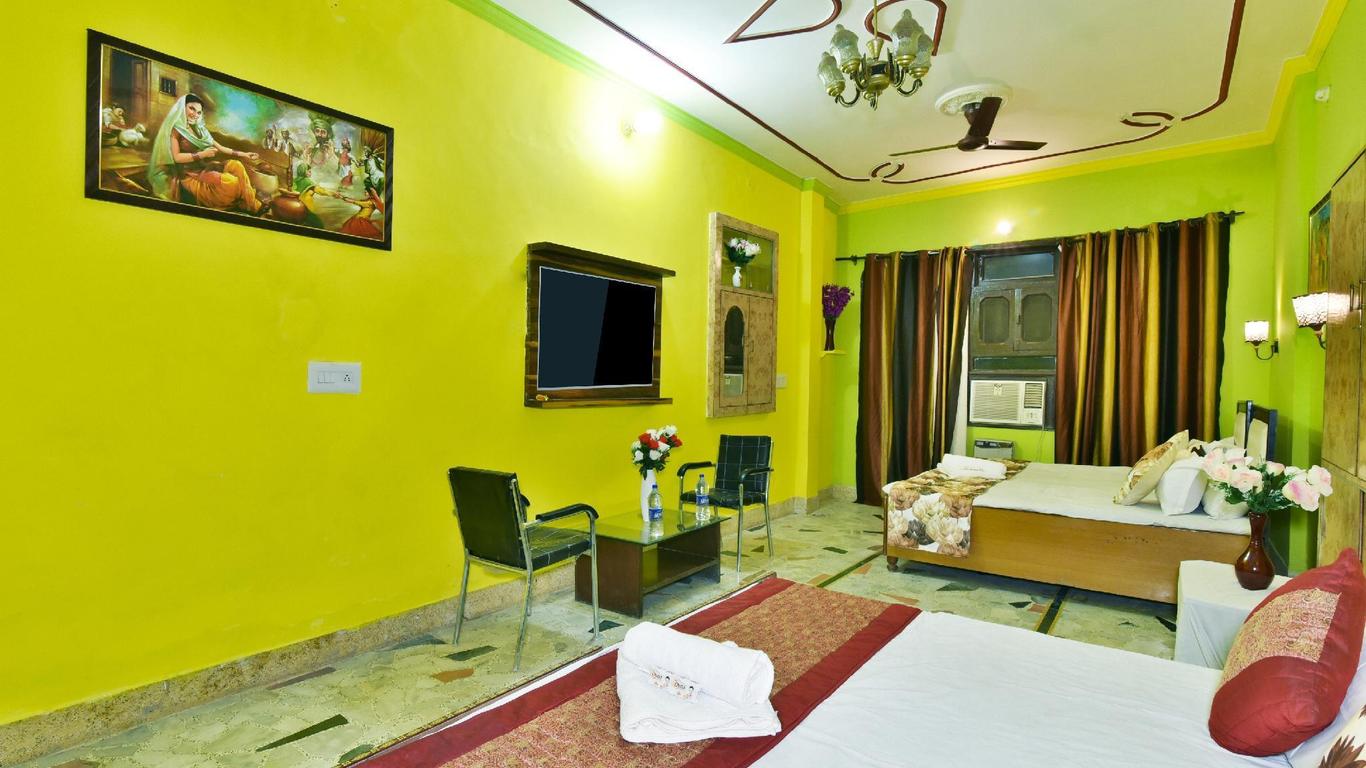 Wow Backpackers Hostel