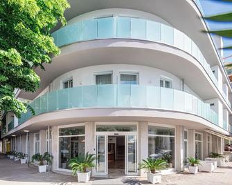 Hotel Centrale - Lignano Sabbiadoro - Building