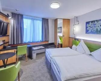 Landhotel Naafs-Häuschen - Lohmar - Schlafzimmer