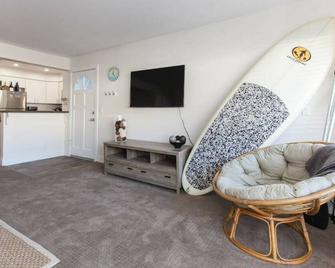 Modern Condo-Furnished Monthly-Close to Beach! AC - Dana Point - Living room