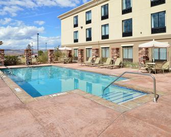 Holiday Inn Express & Suites Page, An IHG Hotel - Page - Pool