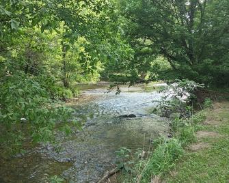Holston River Lodge - A Truly Magical Property - Marion - Outdoors view