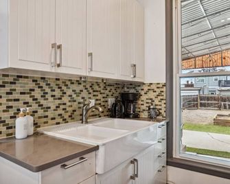 Lovely 4 bedroom in perfect location - Denver