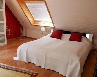 Ferienwohnung Günther - Lauf an der Pegnitz - Schlafzimmer