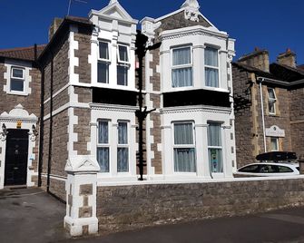 Oakover Guest House - Weston-super-Mare - Building