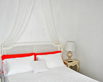 Bed And Breakfast Le Azalee - Numana