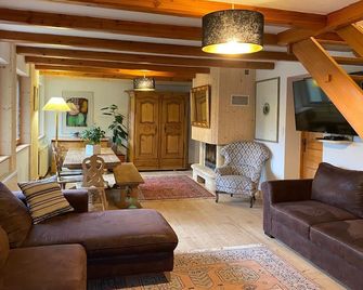 Ferme Du Val De Bruinen - Сент-Марі-о-Мін - Вітальня