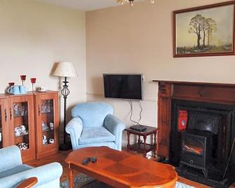 Bridgeview Farmhouse - Kinsale - Living room