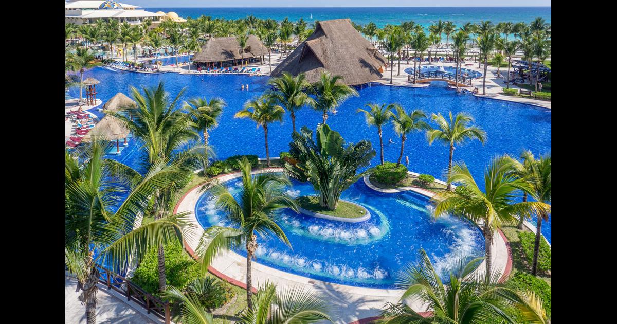 transfer from cancun airport to barcelo maya palace