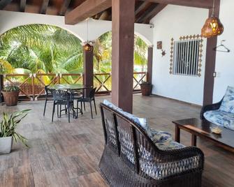 Casa Columpios playa alberca terraza familiar - Progreso - Patio