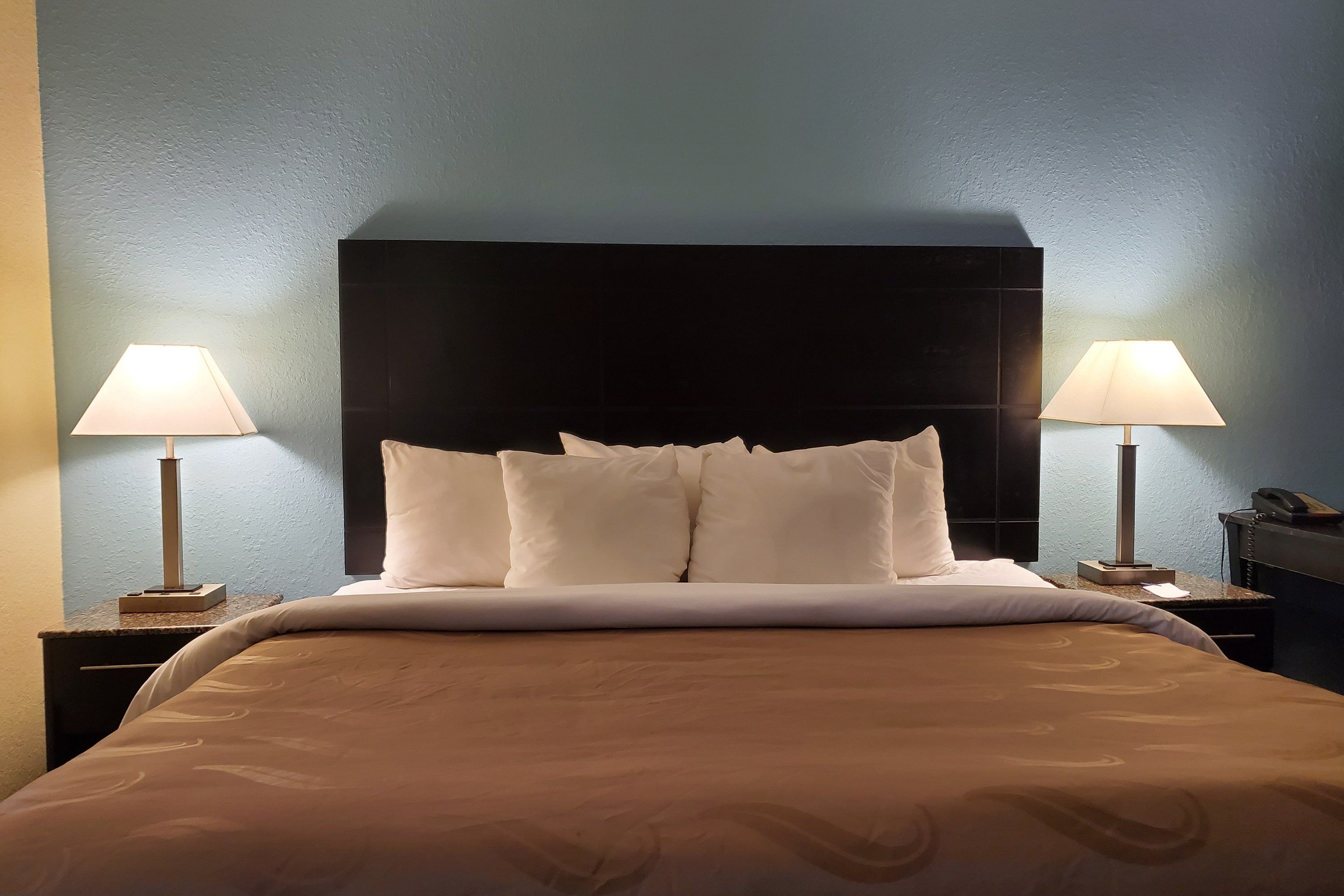 OYO Hotel Knoxville Tn Cedar Bluff I-40