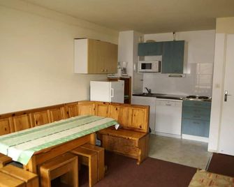 Charmant 2 Pieces Cabine Au Pied Des Pistes Pour 6 Personnes - Fr-1-557-65 - Les Adrets - Cocina