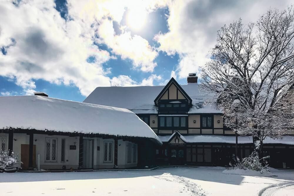 Shakespeare Hotel - האקובה - בניין