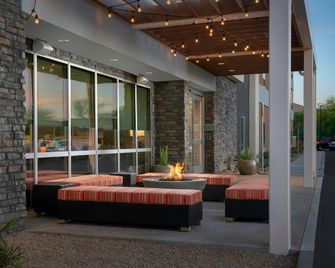 Home2 Suites By Hilton Phoenix Airport South - Phoenix - Pati