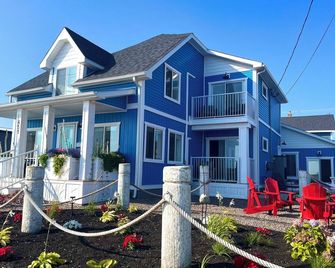 Blue Lobster Summerside Harbour - Summerside - Building