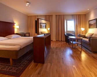 Hotel Bishops Arms Kiruna - Kiruna - Slaapkamer