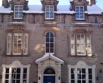 Callander Meadows - קלנדר - בניין