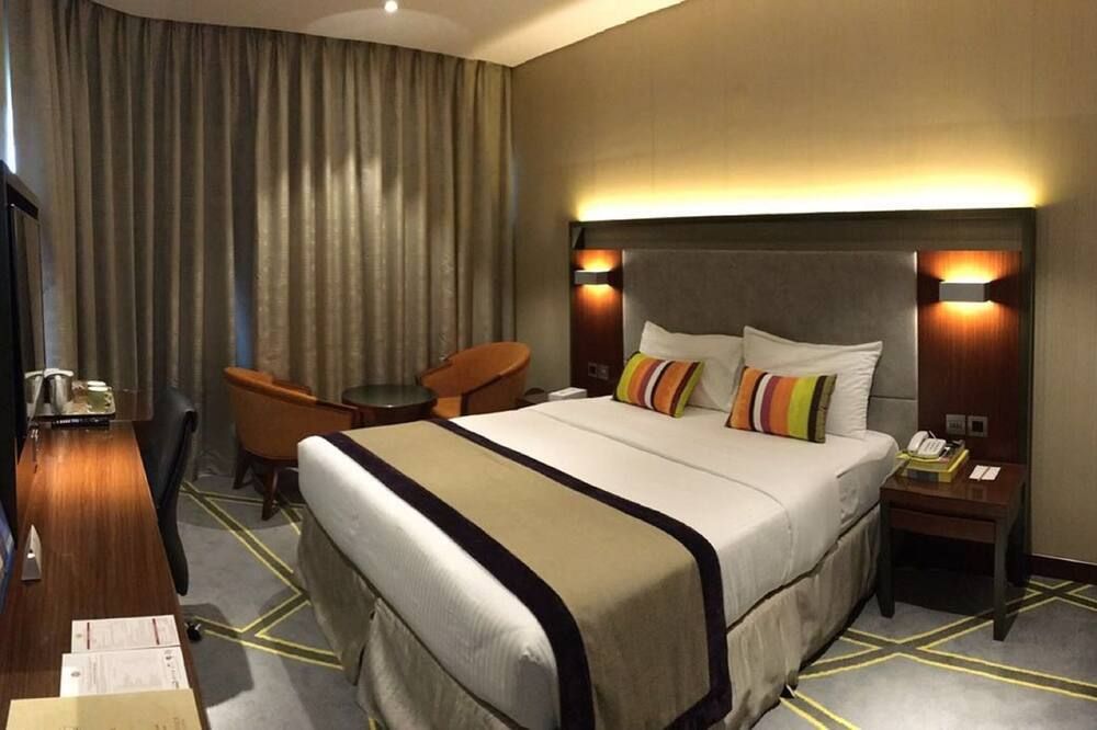 Versailles by Vieras Hotel