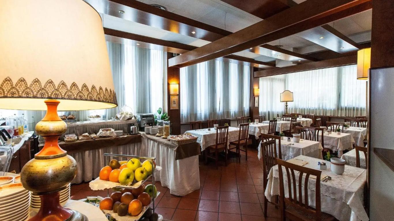 Hotel Marconi