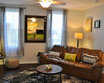 Oswego Downtown District - Oswego - Huiskamer