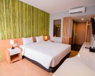 Happy Inn - Jakarta - Bedroom