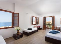 Venetia Apartments - Monemvasia - Bedroom