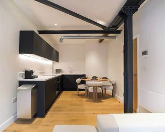 Arcadia by The Heim Residences - Mánchester - Cocina