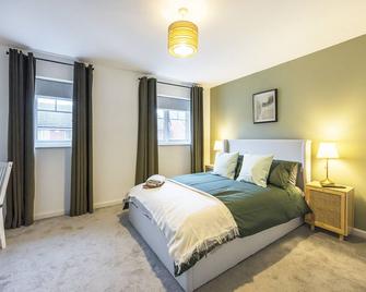 The Lake Hub - Ilford - Bedroom