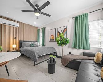 Baybreeze Apartments by Lowkl - Miami Beach - Slaapkamer