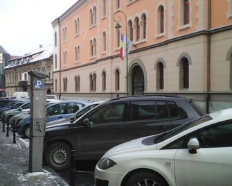 Studio B51 Central Brasov - Braşov - Außenansicht