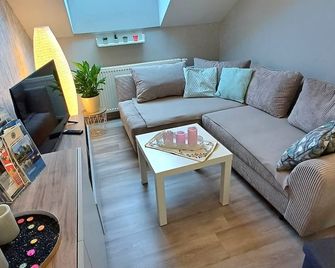 Ferienwohnung Saarschleife - Mettlach - Wohnzimmer