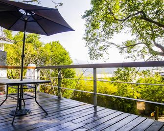 Sanyi Wei Wei Feng B&B - Sanyi Township - Balkon