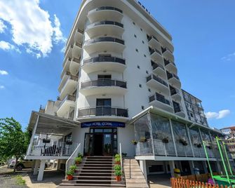 Hotel Coral - Eforie Nord - Building