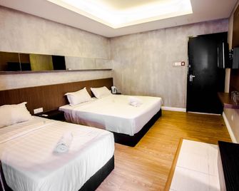 Monaco Boutique Hotel Sadong Jaya - Kota Kinabalu - Ložnice