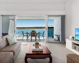 7 The Anchorage - Noosaville - Huiskamer